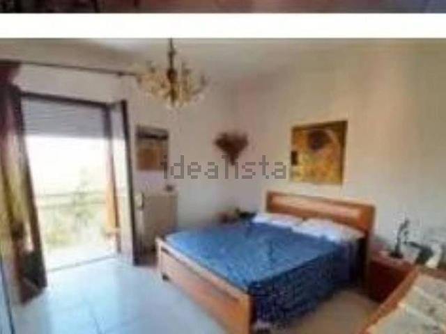 Appartamento in vendita di 138 m² in Via Eugenio Niccolai, 1
