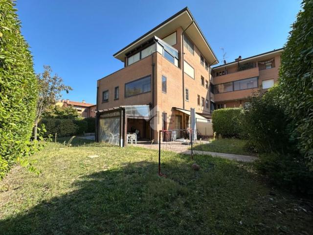 Appartamento in vendita di 138 m² in Via Francesco Petrarca, 20