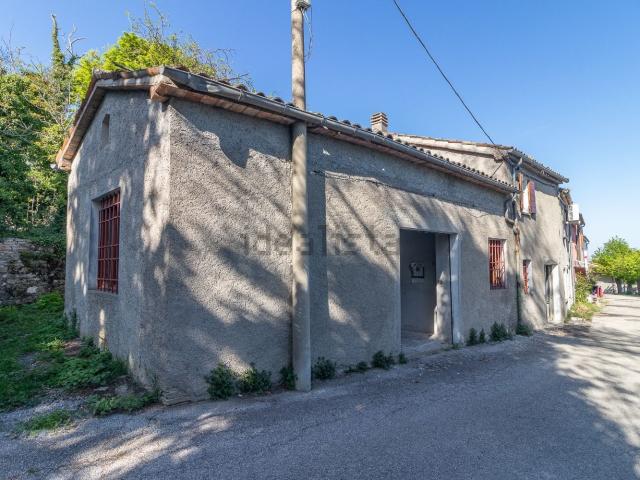 Appartamento in vendita di 138 m² in Via Montemaggio, 41