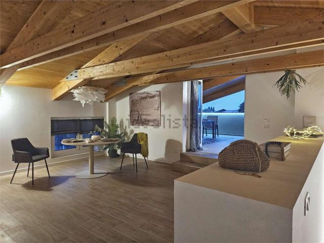 Appartamento in vendita di 138 m² in Via Maestra Vecchia