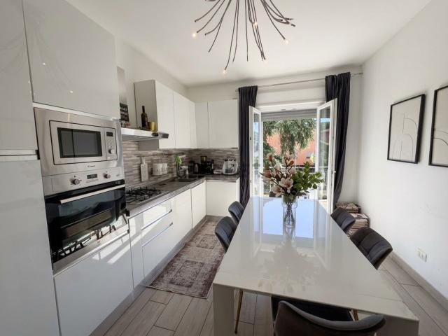 Appartamento in vendita di 138 m² in Via Maratoneti