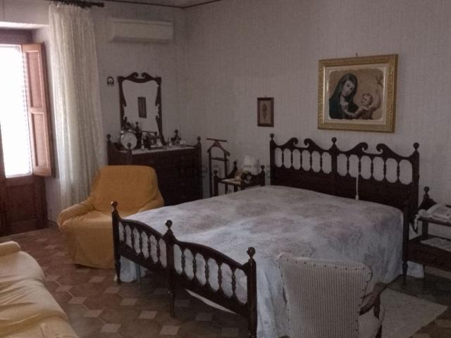 Appartamento in vendita di 138 m² in Via Notar Nicchi, 51
