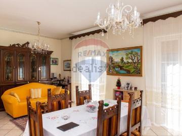 Appartamento in vendita di 138 m² in Via Sebastiano Catania, 316