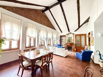 Appartamento in vendita di 138 m² in Via Susa, 43