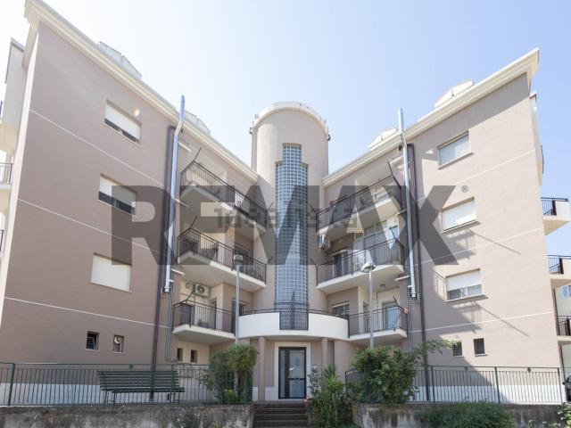 Appartamento in vendita di 138 m² in Via Piersanti Mattarella, 88