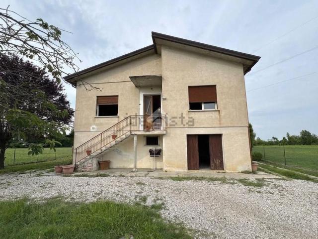 Appartamento in vendita di 138 m² in Via Venerio Monti, 1