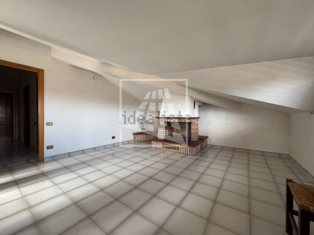 Appartamento in vendita di 138 m² in Via Prospero Martelli, 32