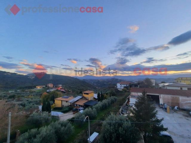 Appartamento in vendita di 138 m² in Via Rotabile SP 61