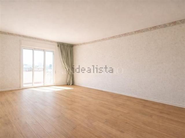 Appartamento in vendita di 138 m² in Via Raffaello