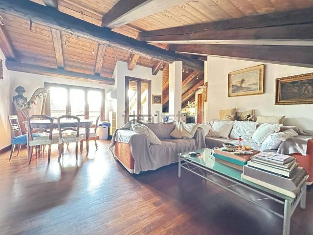 Appartamento in vendita di 138 m² in Via Resistenza, 5