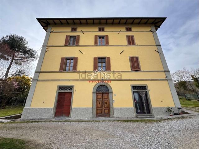 Appartamento in vendita di 138 m² in Via Trento