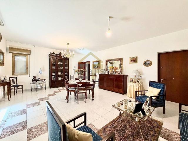 Appartamento in vendita di 138 m² in Via Villabianca, 4