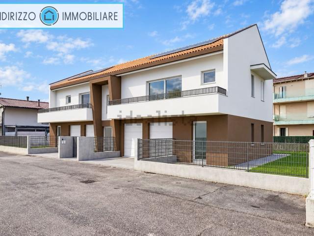 Appartamento in vendita di 138 m² in Via XXV Aprile