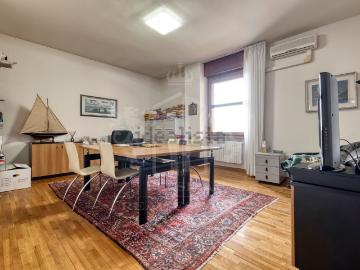 Appartamento in vendita di 138 m² in Viale Angelo Masini