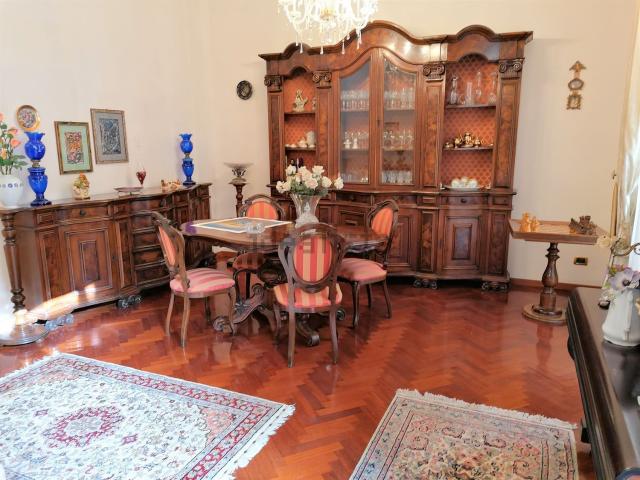 Appartamento in vendita di 138 m² in Corso Matteotti
