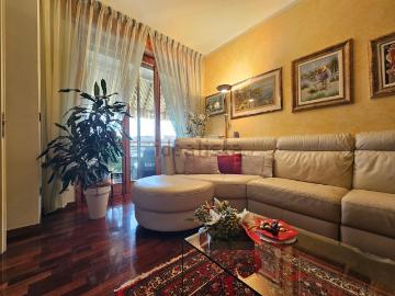 Appartamento in vendita di 138 m² in Strada Battibue, 13
