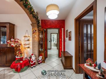 Appartamento in vendita di 139 m² in Via Cà de Fii, 15