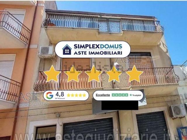 Appartamento in vendita di 139 m² in Via Caporale degli Zuavi