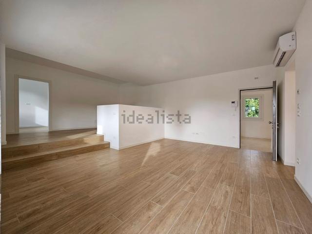 Appartamento in vendita di 139 m² in Via Cervel