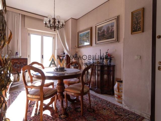 Appartamento in vendita di 139 m² in Via A. Vuillerminaz, 15