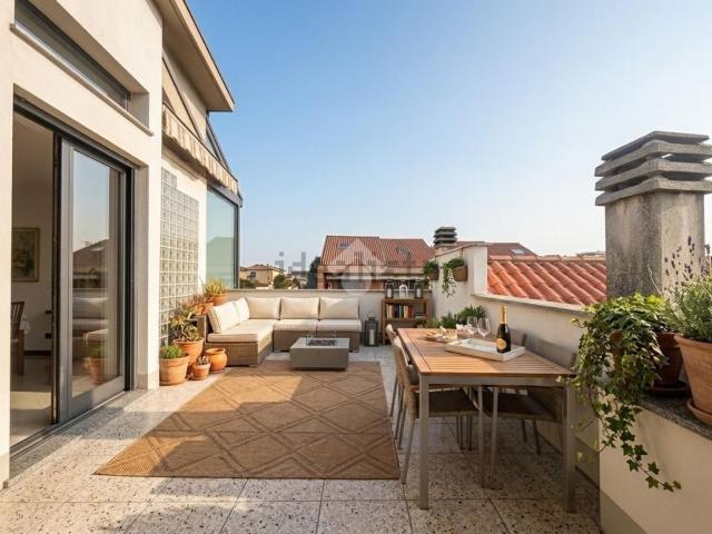 Appartamento in vendita di 139 m² in Via Alberto da Giussano, 49