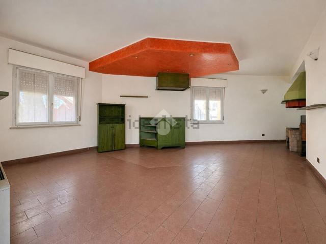 Appartamento in vendita di 139 m² in Via Brucchiolosa, 6