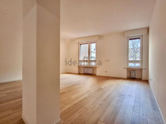 Appartamento in vendita di 139 m² in Via Giosuè Carducci