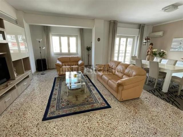 Appartamento in vendita di 139 m² in Via Aquileia