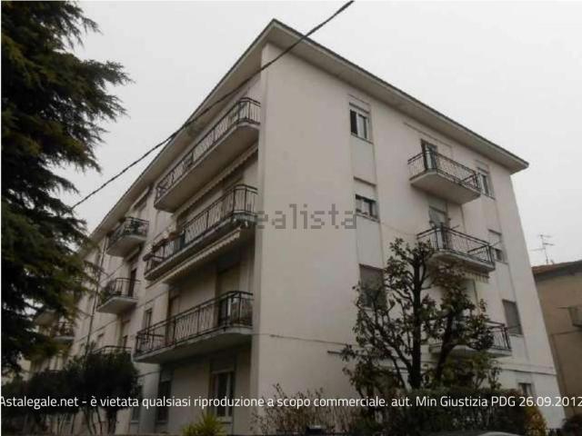 Appartamento in vendita di 139 m² in Via Don Silvio Grigolini