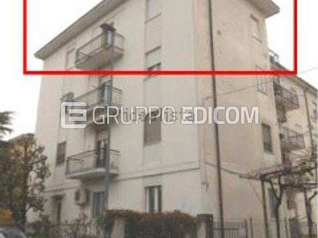 Appartamento in vendita di 139 m² in Via Don Silvio Grigolini