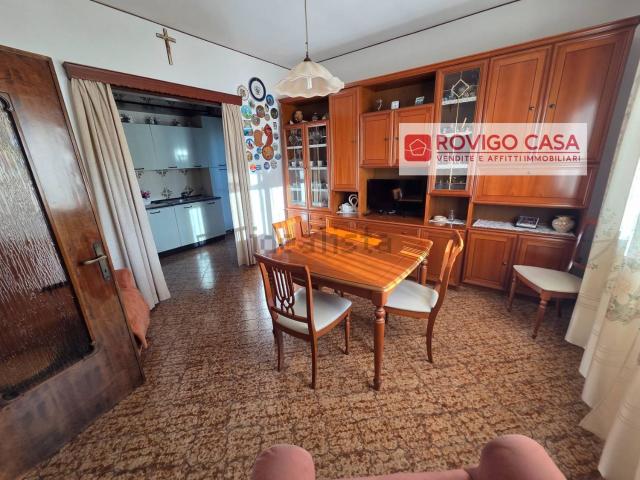 Appartamento in vendita di 139 m² in Via Dante Gallani