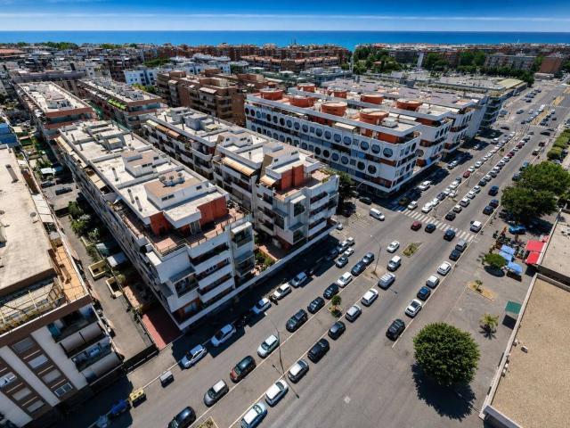 Appartamento in vendita di 139 m² in Via delle Azzorre