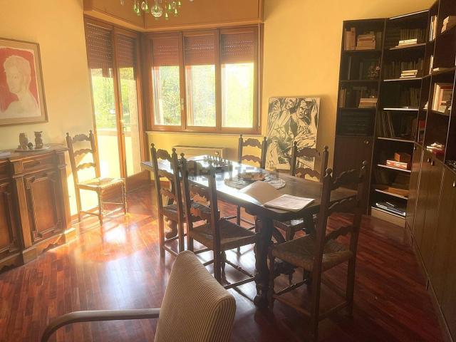 Appartamento in vendita di 139 m² in Via Engles Profili