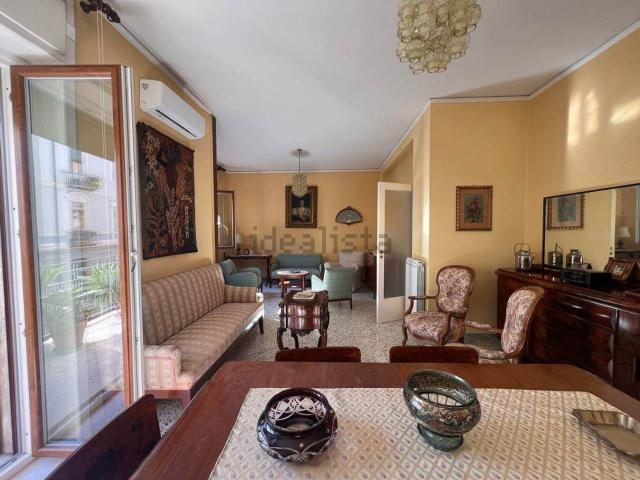 Appartamento in vendita di 139 m² in Via Francesco Crispi, 51