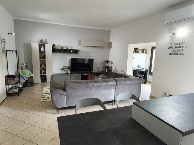 Appartamento in vendita di 139 m² in Via Fratelli Cagnoni, 14