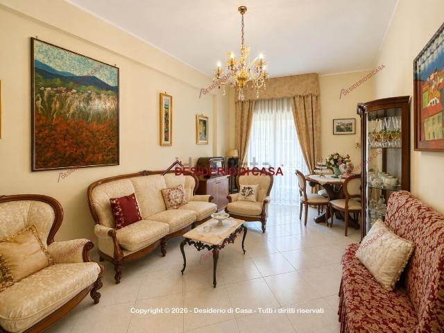 Appartamento in vendita di 139 m² in Via Kennedy, 502
