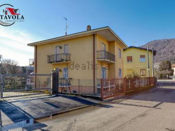Appartamento in vendita di 139 m² in Via Lagozza, 35