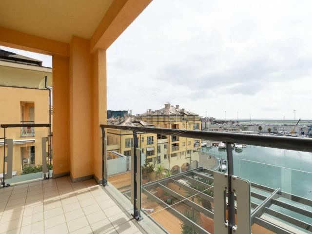 Appartamento in vendita di 139 m² in Via Luigi Cibrario
