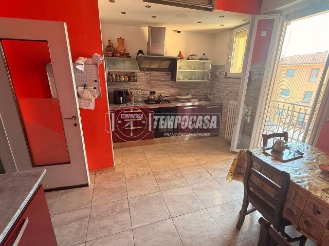 Appartamento in vendita di 139 m² in Via Silvio Pellico