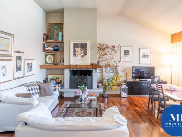 Appartamento in vendita di 139 m² in Piazza Giuseppe Garibaldi