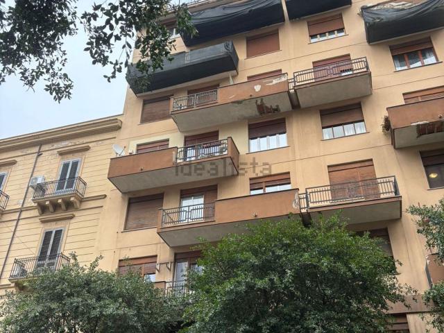 Appartamento in vendita di 139 m² in Piazza Giovanni Amendola, 12