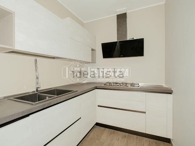Appartamento in vendita di 139 m² in Piazza Mons. Dughera, 2
