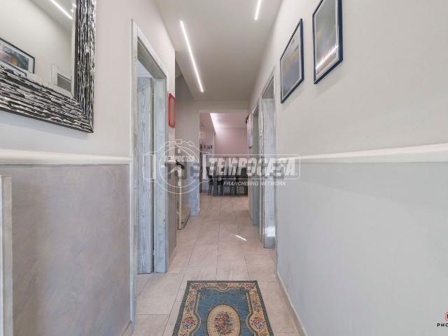 Appartamento in vendita di 139 m² in Strada Statale 9 Via Emilia