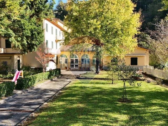 Appartamento in vendita di 1400 m² in Località Camaione