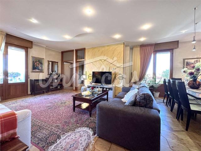 Appartamento in vendita di 140 m²
