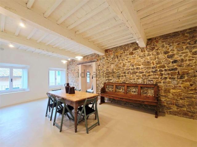 Appartamento in vendita di 150 m² in Via Roma, 11