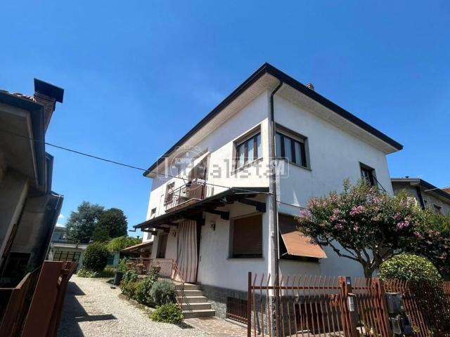 Appartamento in vendita di 140 m² in Via Prealpi