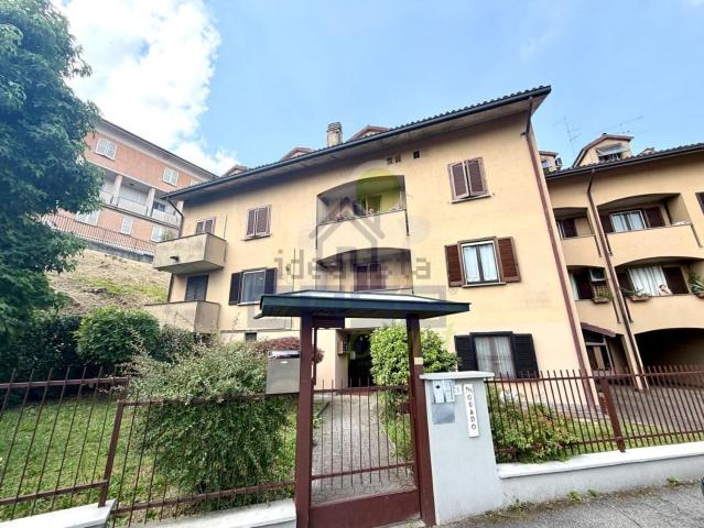 Appartamento in vendita di 140 m² in Via C. Tonolli, 26