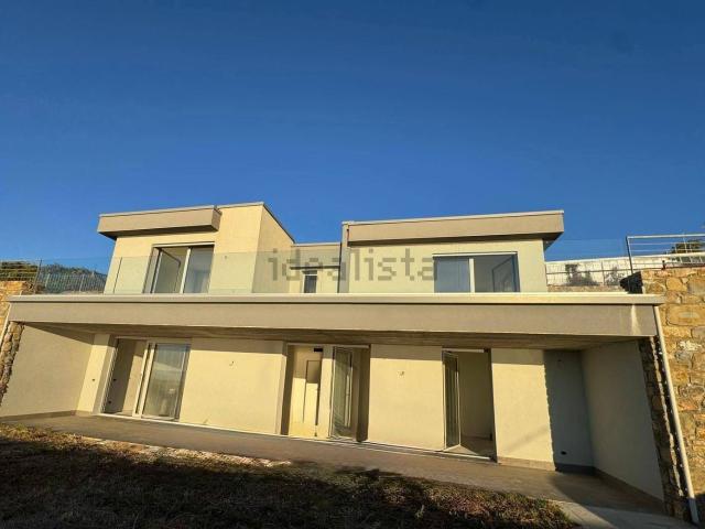 Appartamento in vendita di 140 m² in Via Cavi
