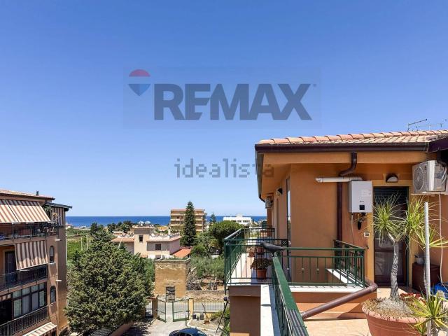 Appartamento in vendita di 140 m² in Via Calabrese, 83